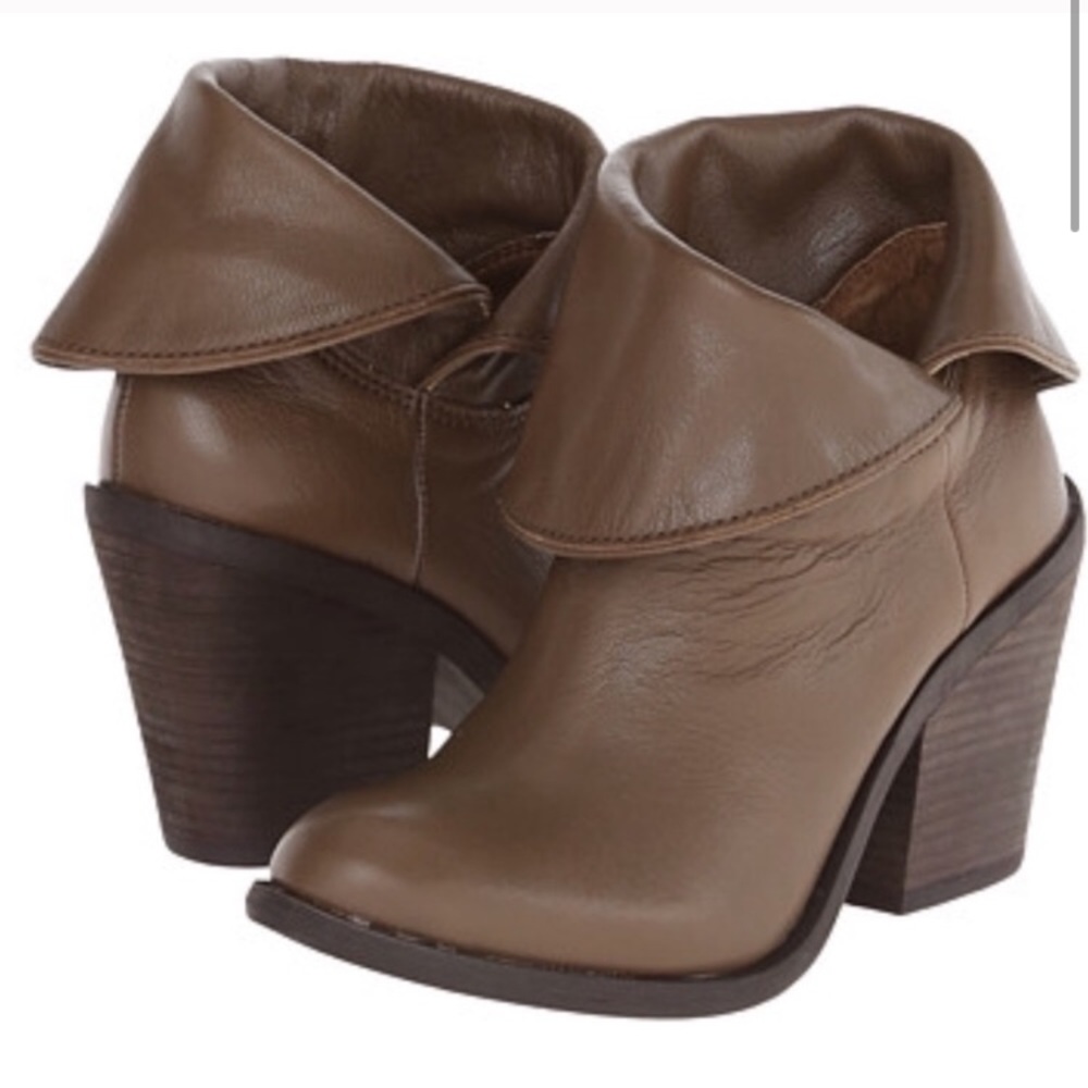 Lucky Brand Leather Fold Over Cuff Ankle Boots-7.5